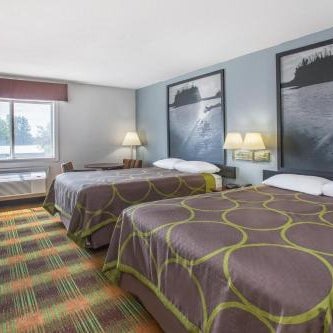 Super 8 by Wyndham Sweet Springs Thumbnail