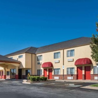 Super 8 by Wyndham Claremore OK Thumbnail