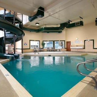 Super 8 by Wyndham Fort Nelson BC Thumbnail