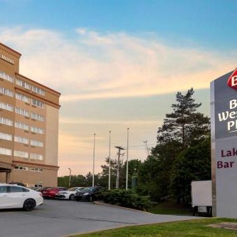 Best Western Plus Chocolate Lake Hotel Thumbnail