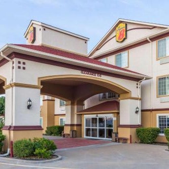 Super 8 by Wyndham Hillsboro TX Thumbnail