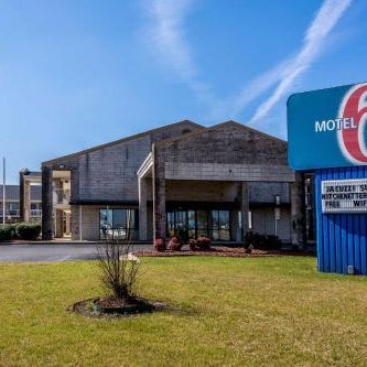 Motel 6-Kenly, NC Thumbnail