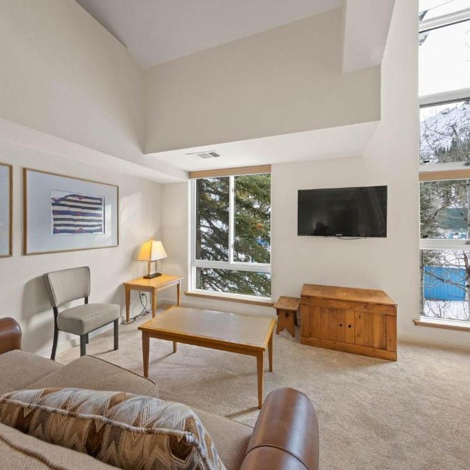 Studio Loft #310 Thumbnail