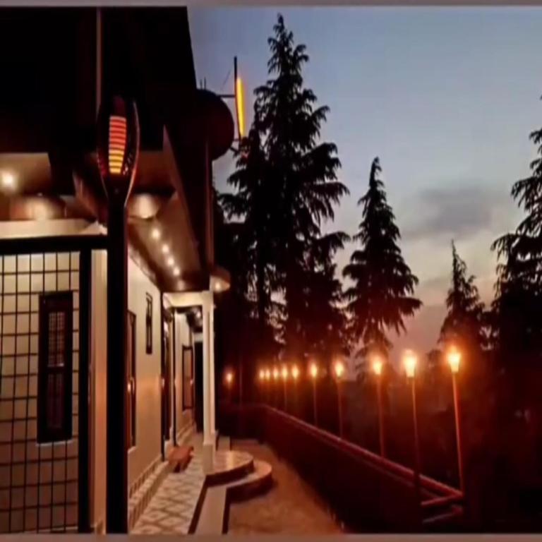 Hotel Full Moon Night