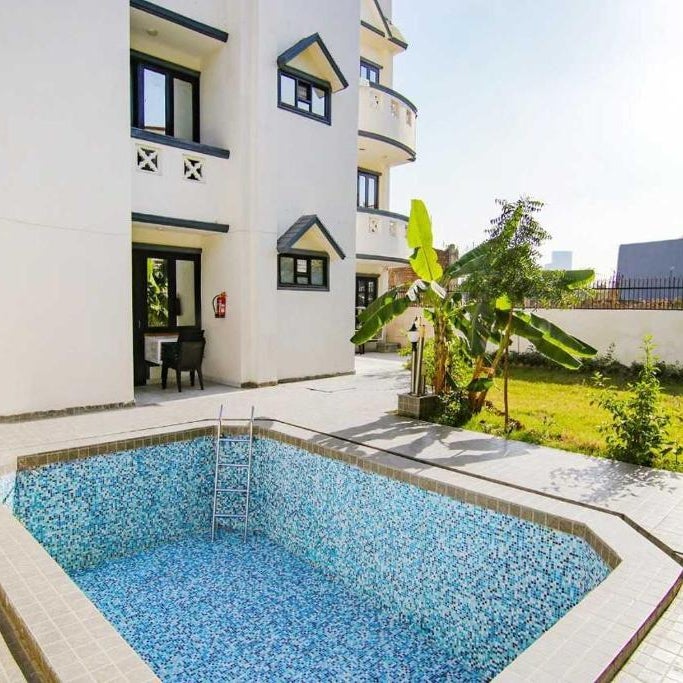 Super Townhouse Mayfield Garden Nearby Golf course road Thumbnail