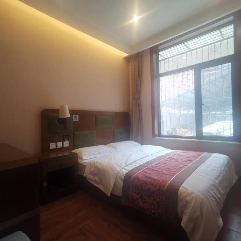 Beijing Huiqing Garden Bussiness Hotel Thumbnail