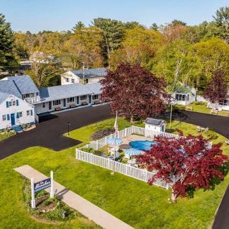 The Beaches Guestrooms and Cottages Thumbnail