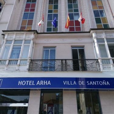 Arha Santoña by Maile