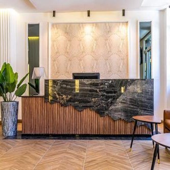 Hotel Les Ambassadeurs Thumbnail