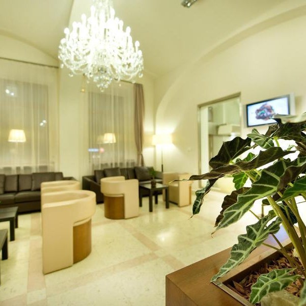 Hotel Maestro by Adrez Thumbnail