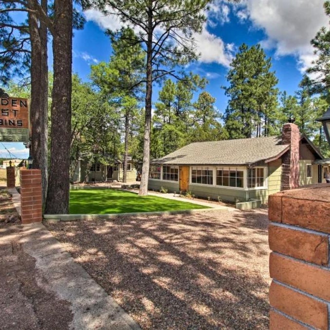 Hidden Rest Cabins and Resort Thumbnail