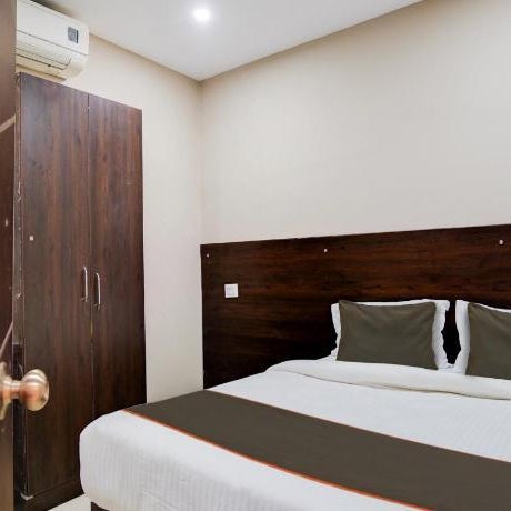 Super Collection O PNR COMFORT KHAIRATABAD Thumbnail