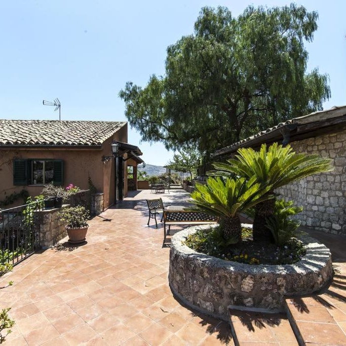 Country Sicily Home