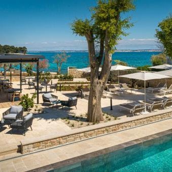 DUNATOVI DVORI Heritage Hotel