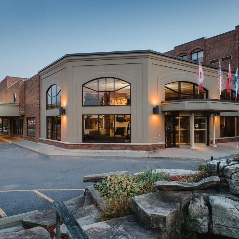 DoubleTree by Hilton Kingston Thumbnail