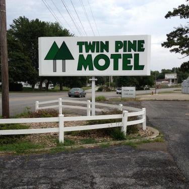 Twin Pine Motel Thumbnail