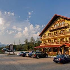 Hotel Riviera Thumbnail
