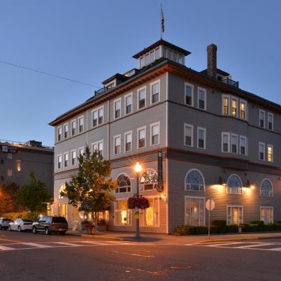 Majestic Inn And Spa Thumbnail