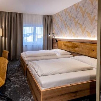 EGINO-Premium Hotel, Restaurant & Bar
