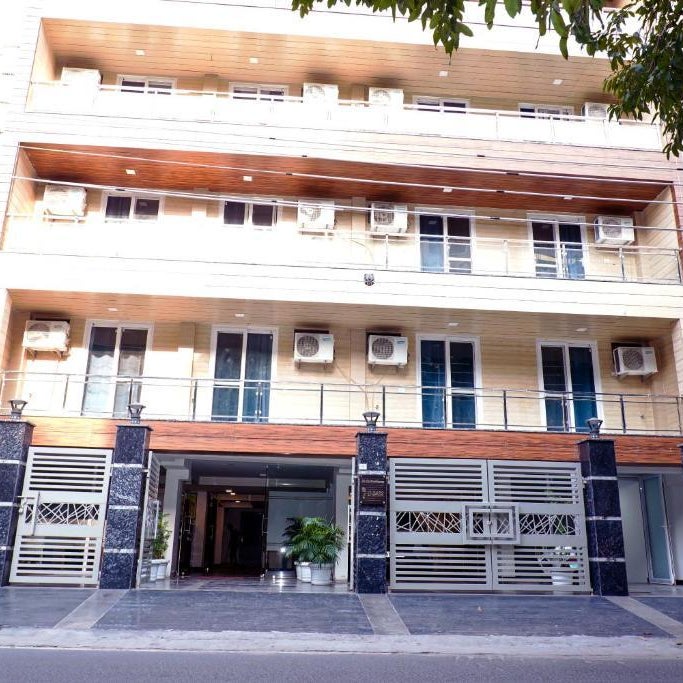 Limewood Stay - Executive Huda City Center