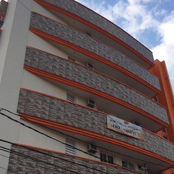 Stone House Hotel Pasay Thumbnail