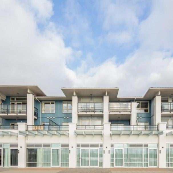 Steveston Waterfront Hotel Thumbnail