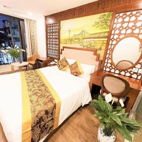 DE LA SOIE Hotel & Travel