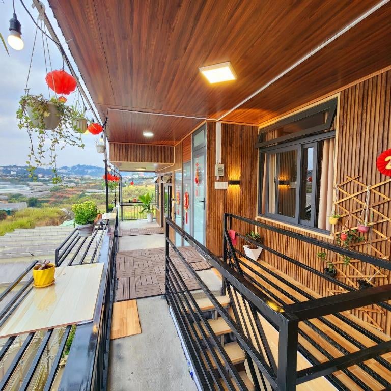 Xom nha la homestay Thumbnail