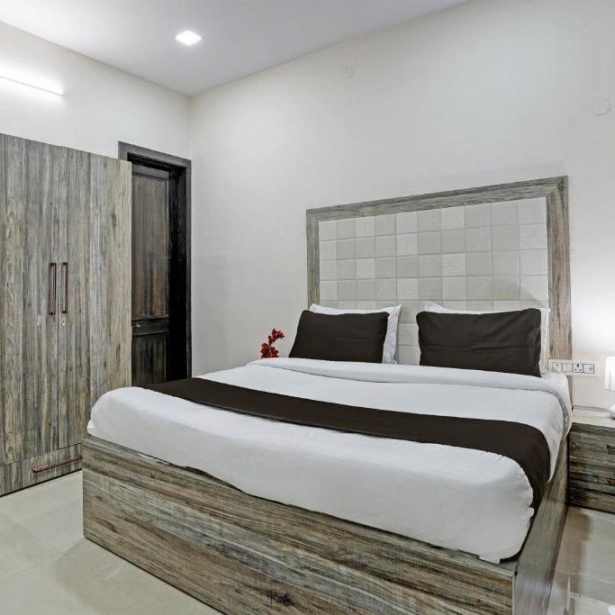 FabHotel AMR Grand