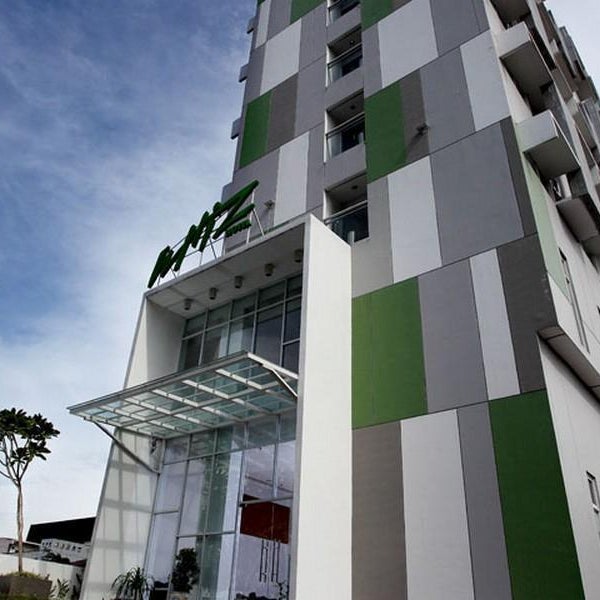 Whiz Hotel Pemuda Semarang