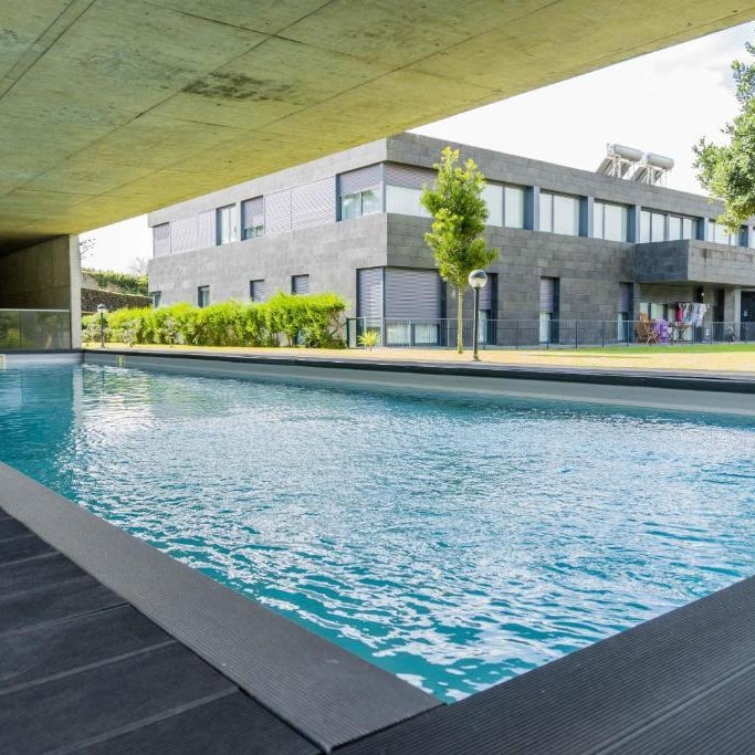 Wave Break Apartment