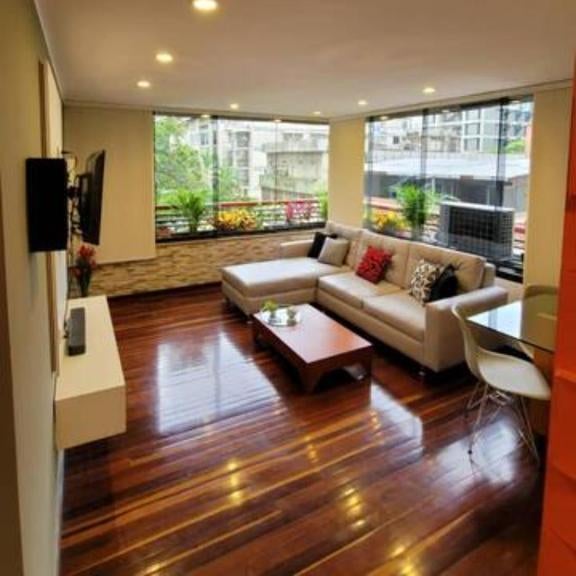 Hermoso 1Hab+2baños apartamento en el Bosque,Ccs Thumbnail