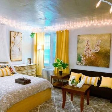 (49.1E) Garden style studio @ Forest Park & City! Thumbnail