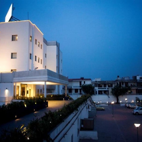 Vibe By The LaLiT Traveller