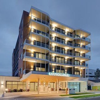 Littomore Suites Kingswood