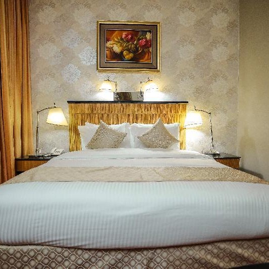 CREEK GATE HOTEL-BAITHANS Thumbnail