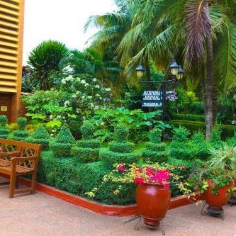 Coconut Grove Regency Hotel Thumbnail