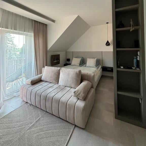 LaMira Apartment