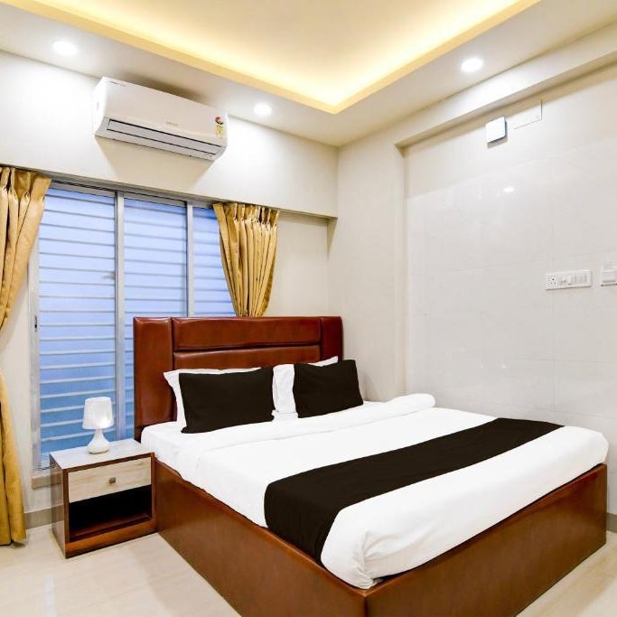 Super Townhouse Kaikhali Near Airport