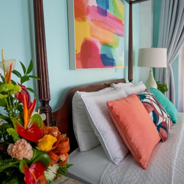 Sutton Place Hotel Thumbnail