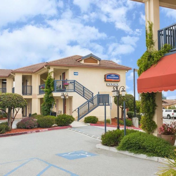 Monarch Valley Inn Marina at Monterey Bay Thumbnail