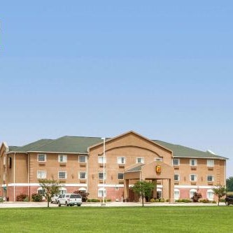 Super 8 by Wyndham Grayville Thumbnail