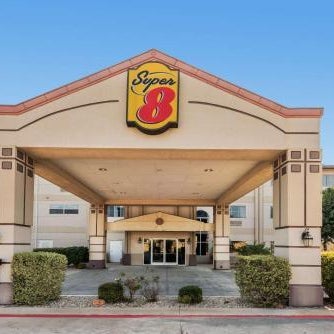 Super 8 by Wyndham Weatherford Thumbnail