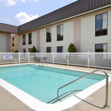 Ramada Limited Columbia Thumbnail