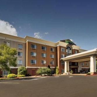 Holiday Inn Express Hotel & Suites Middleboro Raynham By IHG Thumbnail
