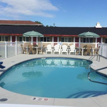 Caravan Motel Thumbnail