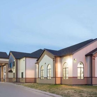 Super 8 by Wyndham Sisseton Thumbnail