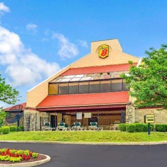 Super 8 by Wyndham Fort Mitchell Cincinnati Area Thumbnail