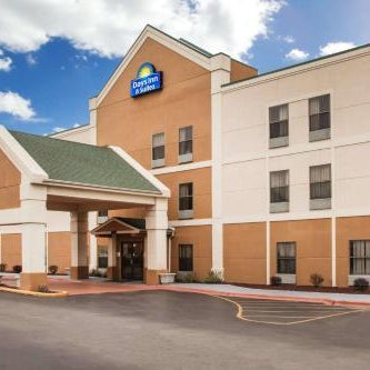 Comfort Inn & Suites Harvey - Chicago Southland