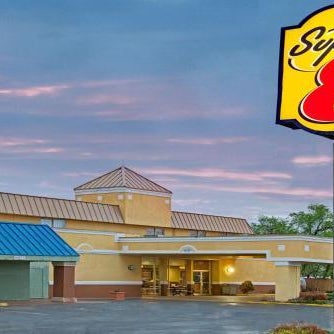 Super 8 by Wyndham Wheat Ridge/Denver West Thumbnail